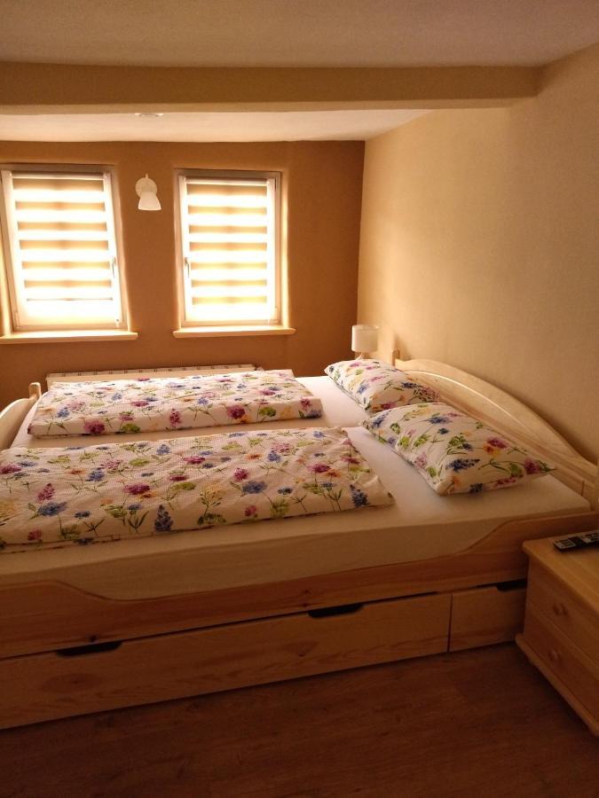 Schmal & Hoch - Willkommen Im Schmalsten Haus Von Bad Frankenhausen Buitenkant foto