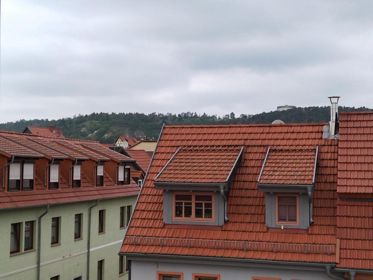 Schmal & Hoch - Willkommen Im Schmalsten Haus Von Bad Frankenhausen Buitenkant foto