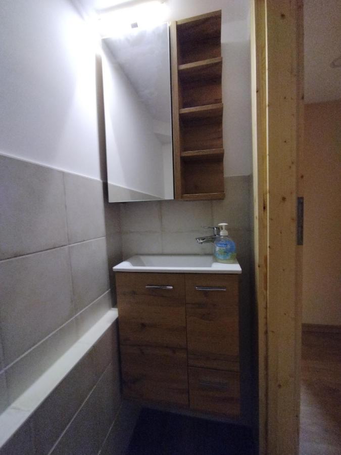 Schmal & Hoch - Willkommen Im Schmalsten Haus Von Bad Frankenhausen Buitenkant foto